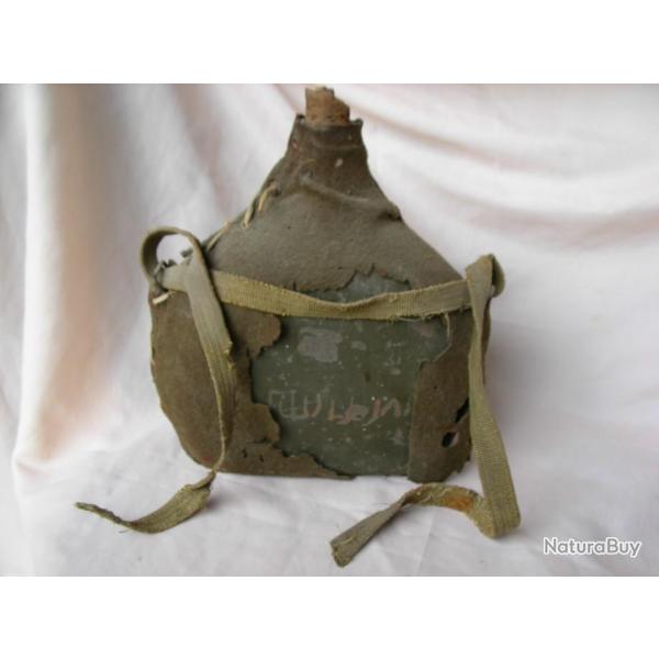 WW2 FRANCE GOURDE MILITAIRE FRANCAISE M35 AVEC RESTE DE SANGLE HOUSSE ET BOUCHON