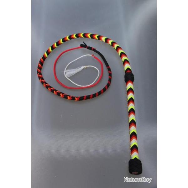 FOUET am�ricain BULLWHIP aux couleurs �clatantes...