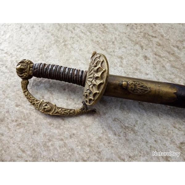 BELLE PETITE EPEE D'ENFANT OFFICIER D'ETAT MAJOR JOUET LOUIS PHILIPPE RESTAURATION