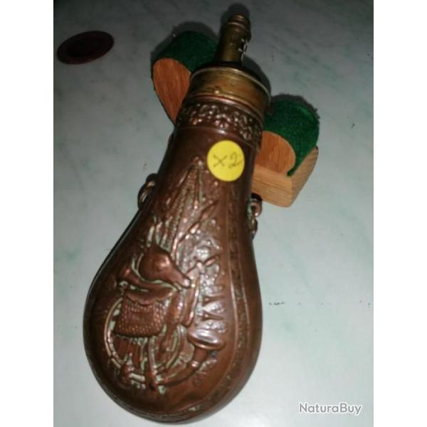 poire � poudre d'origine  avec sa chainette