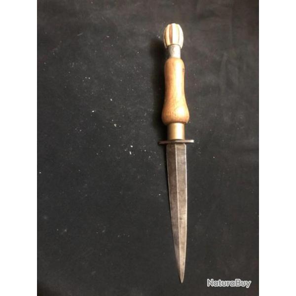 poignard couteau de  tranchee