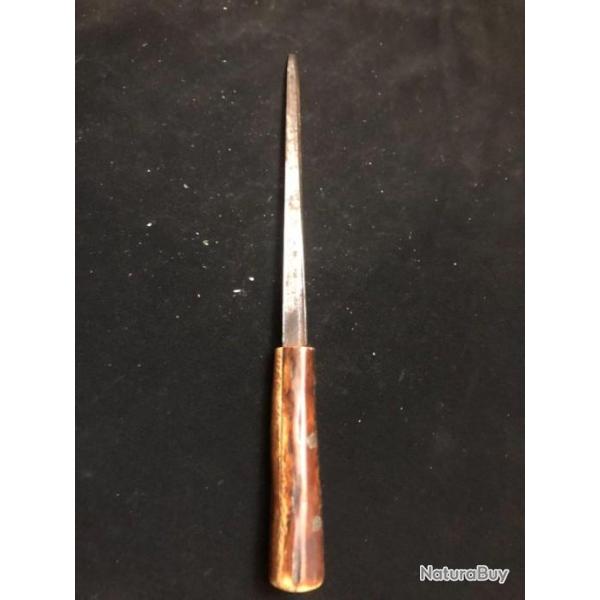 dague poignard travail de soldat artisanale tranchee manche en corne