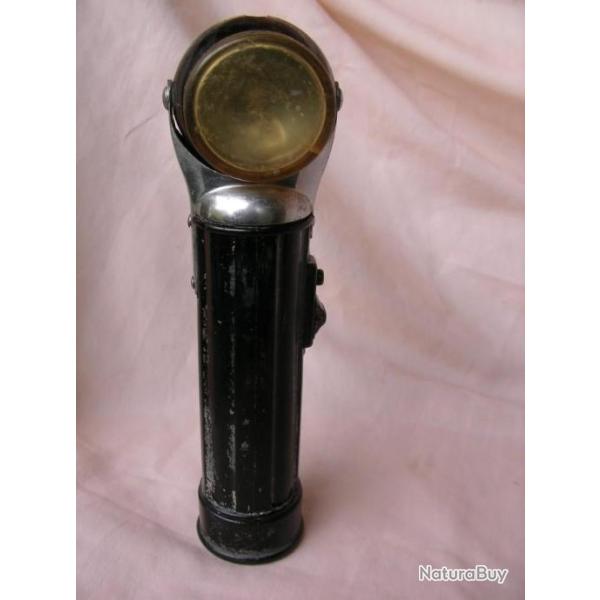 WW2/POSTWAR US LAMPE CIVILE AM�RICAINE NOIRE " USA LITE " T�TE PIVOTANTE 180 � " AVEC AMPOULE