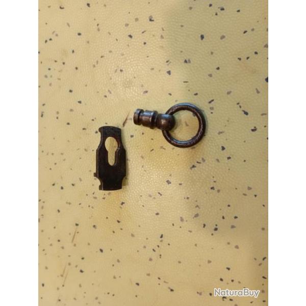 Ensemble anneau de poign�e pour r�volver d ordonnance Mle 1892.