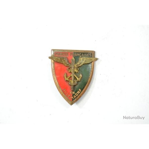 Insigne Forces Fran�aises en ALLEMAGNE Drago dos guilloch�, �mail translucide