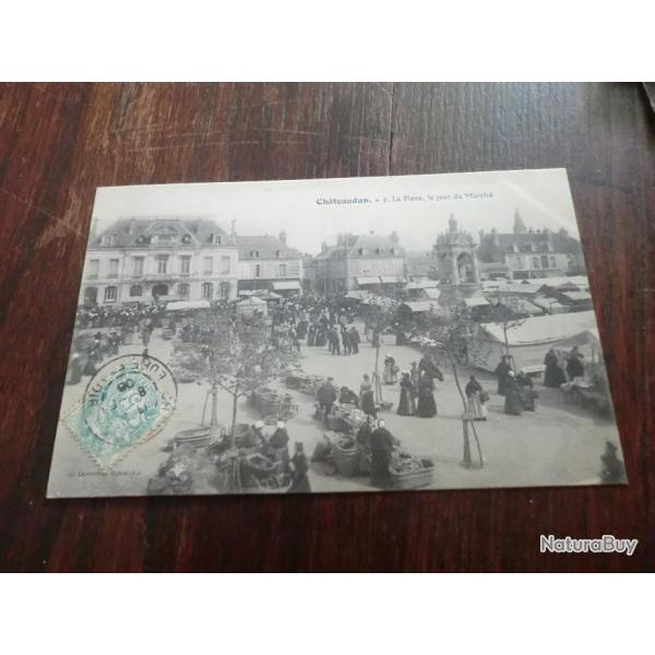 CP  Dpt  27  CHATEAUDUN  LA PLACE LE JOUR DU march�