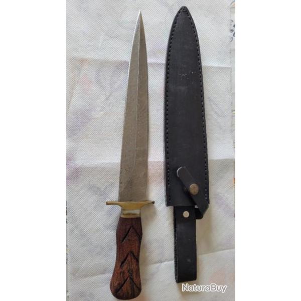 Dague  damas .Longueur totale 40 cmL'�me 27 cm