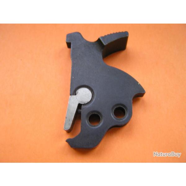 CHIEN DOUBLE ACTION  genre Mauser