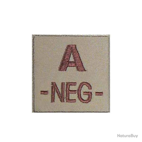 Groupe sanguin A n�gatif brod� sur tissu tan