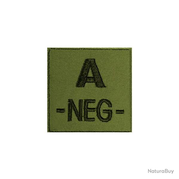 Groupe sanguin A n�gatif brod� sur tissu vert olive