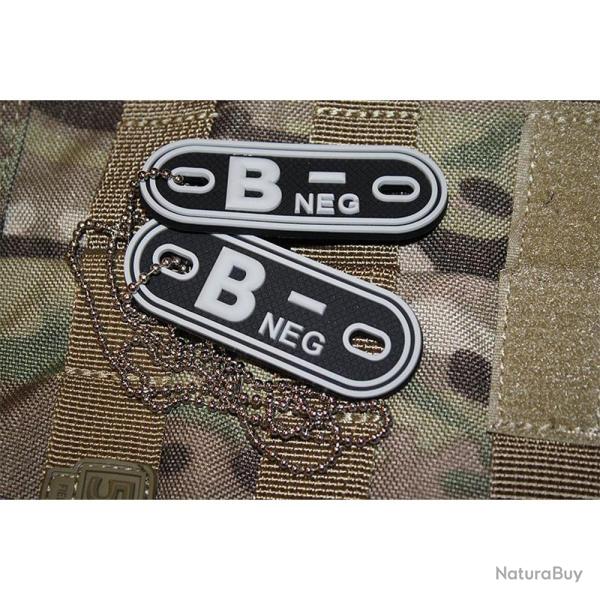 Patch B- tour de cou 70 X 25 mm Gomme 3D noir