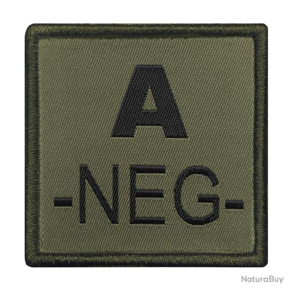Groupe sanguin A ngatif brod sur tissu vert olive
