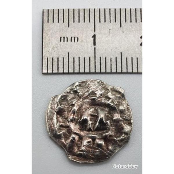 Monnaie : Denier de Lucques (Italie).