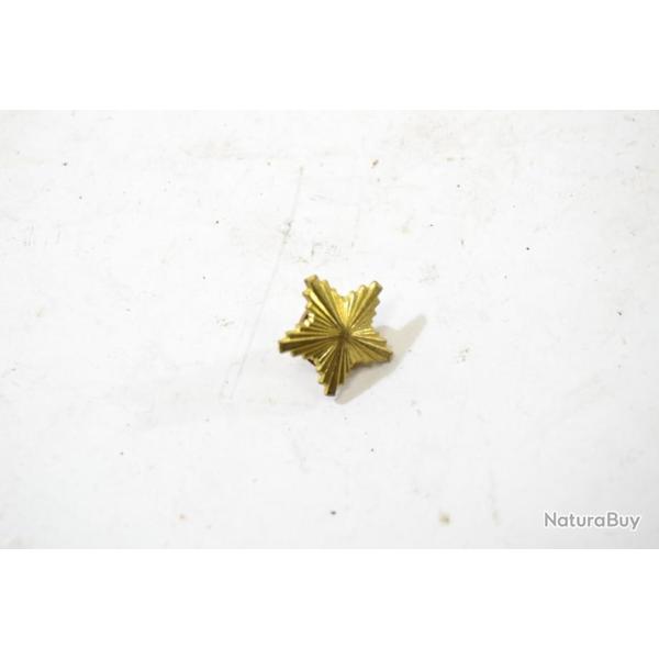 Insigne / broche Yougoslavie Arm�e populaire JNA. Etoile. IKOM ZAGREB