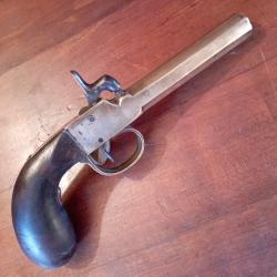 Rare pistolet &agrave; percussion en bronze de marine  cal 13mm
