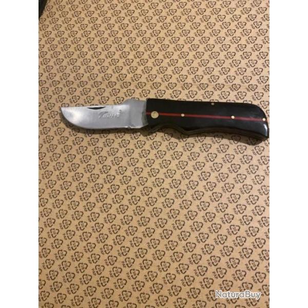 COUTEAU  MAGNUM (  2025)  n