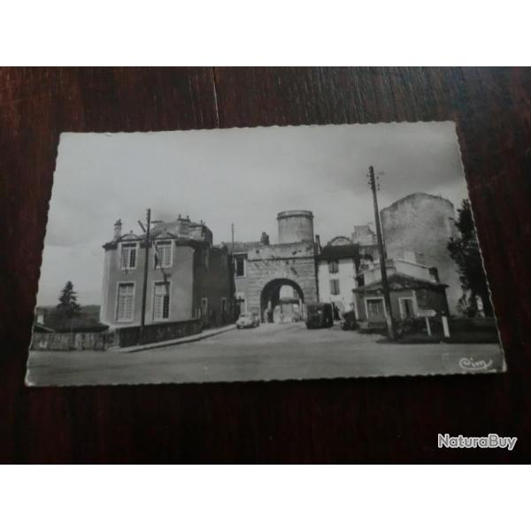 CP  dpt 47  DURAS  PLACE DU CHATEAU