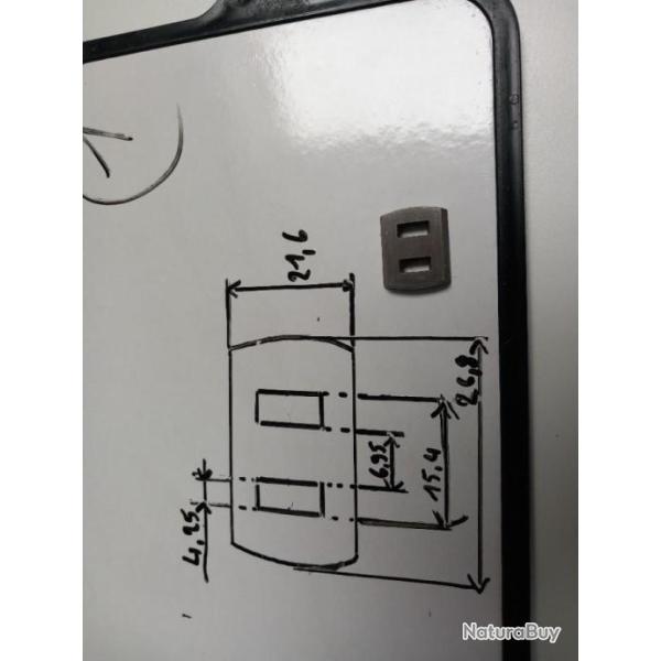 Embase avant pour montage � crochets brute.