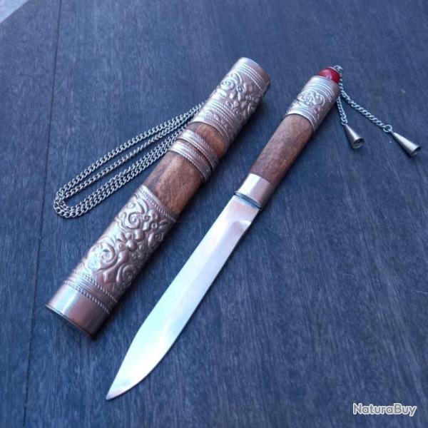 Joli Couteau TIB�TAIN