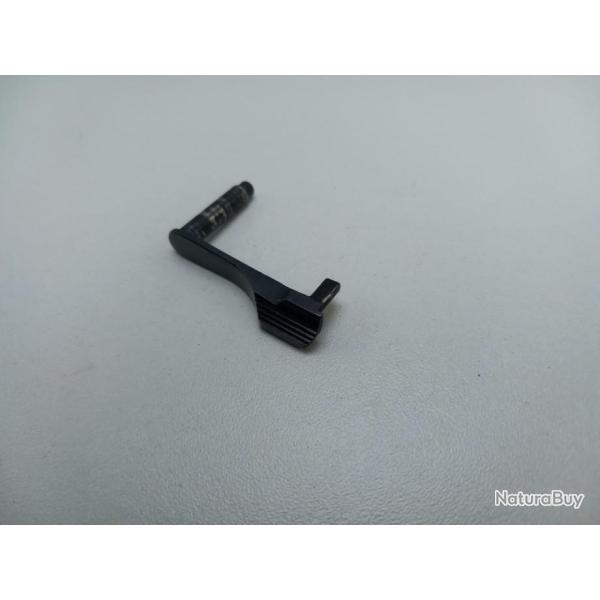 Arretoir de culasse pistolet luger M80 fabriqu� par FEG.