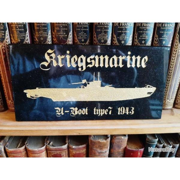 Bloc de pierre noire grav�e Kriegsmarine U Boot