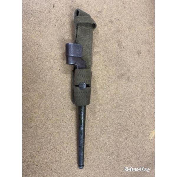 Baionnette clou avec porte baionnette