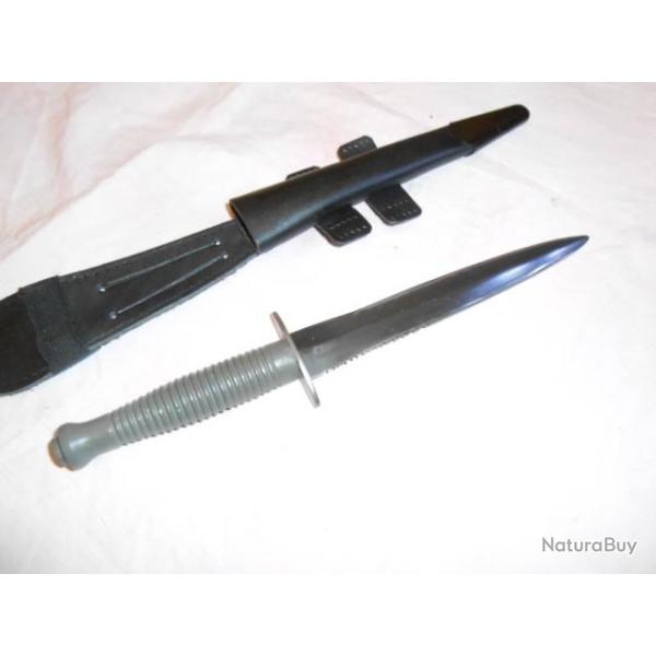 DAGUE PARAS CUSTOMIS ( priode algerie )