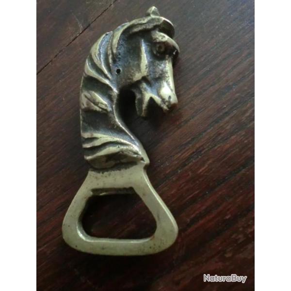 DECAPSULEUR  BRONZE  THEME CHEVAL