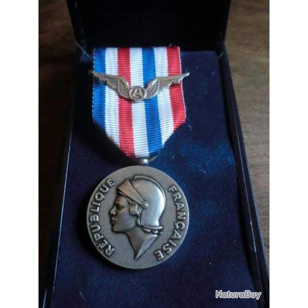 MEDAILLE  AERONAUTIQUE  AIR  COFFRET  MONNAIE DE PARIS