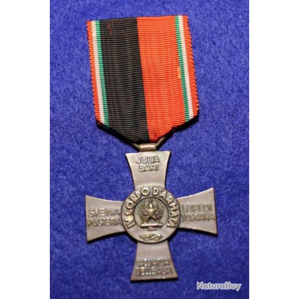 M�DAILLE  ITALIENNE DU IV  �ME CORPS  D'ARM�E   MUSSOLINI  W W 2  1940/1941