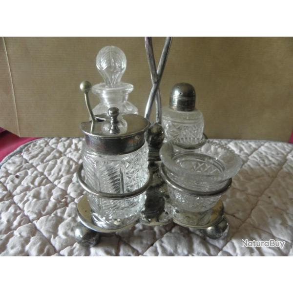 Service � condiments plaque d'argent et cristal huile vinaigre sel moutarde vers 1910