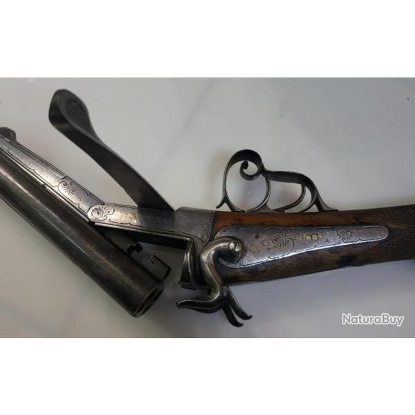 Tr�s beau fusil st�phanois en calibre 16 � broches, pr�t � chasser � l'ancienne.