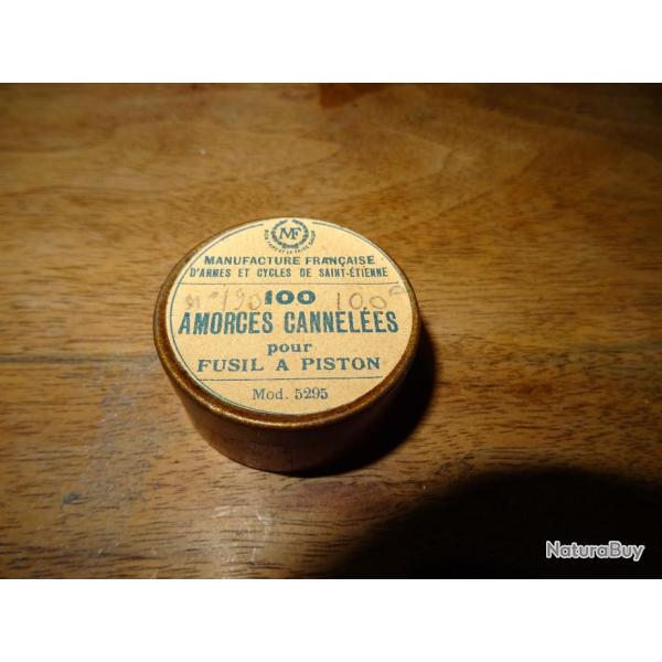 Boite de 100 amorces canneles pour fusil  piston Manufrance mod.5295