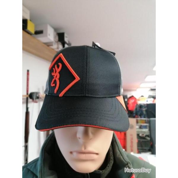 Casquette Browning trois couleurs.