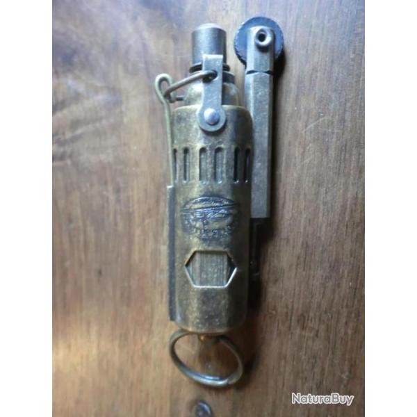 BRIQUET   ESSENCE  SPIRIT OF ST LOUIS