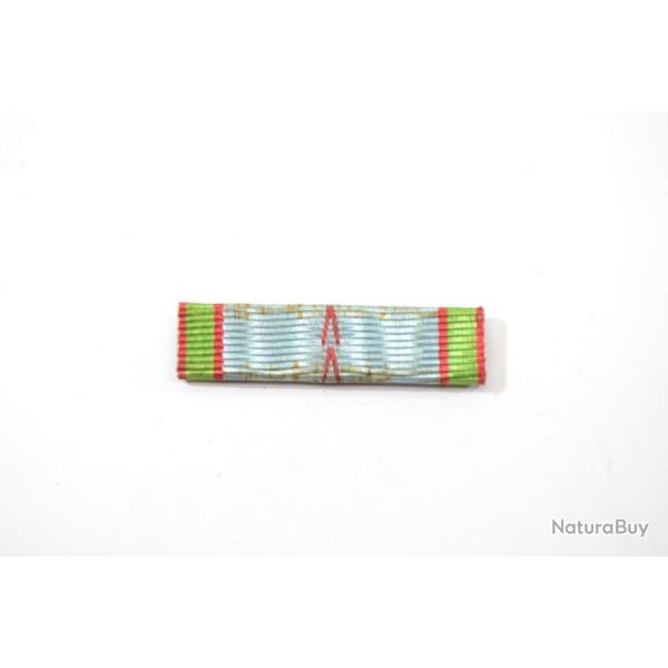 Ancienne barrette de m�daille comm�morative de la Guerre 1939 - 1945. France