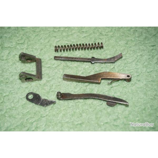 Lot de pi�ces d�tach�es pour pistolet WALTHER PPK