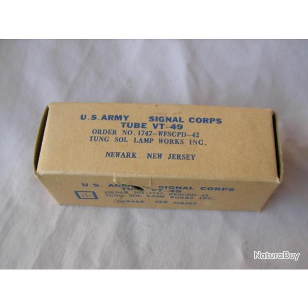 WW2 US AMPOULE TUBE AMRICAINE DU SGINAL CORPS " VT 49 " DANS SA BOTE DATE 1942