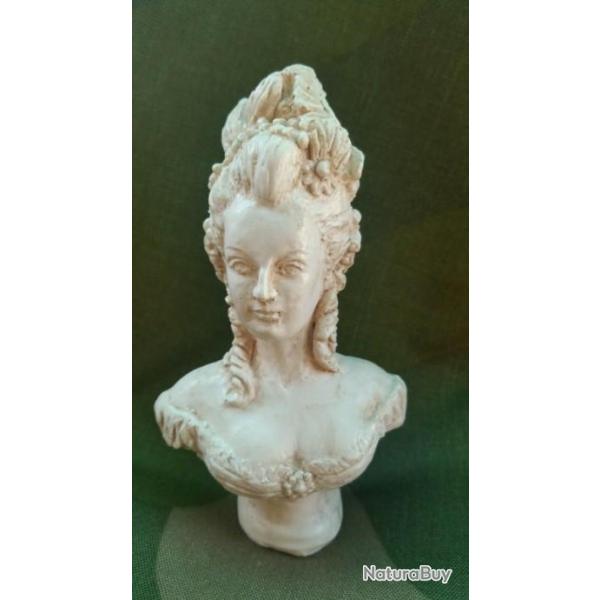 Buste de Marie-Antoinette "Reine de FRANCE" 4a.