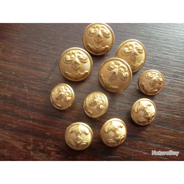 LOTS x 10  BOUTONS  ECOLE  MILITAIRE