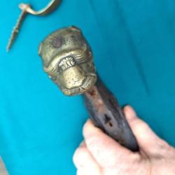 ..PISTOLET A TETE DE LION DE MER PRE 18&egrave;m A RESTAUR&Eacute; ......