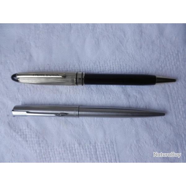 lot de 2 stylos bille 1 Parker et 1 Pierre Balmain