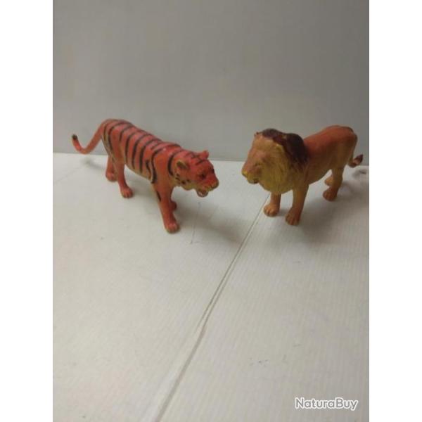 Couple de f�lins inoffensifs