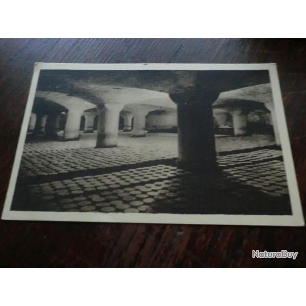 CP  Dpt  12  ROQUEFORT CAVE UN SALOIR