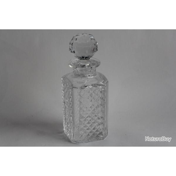 VAL SAINT LAMBERT Carafe cristal taill�