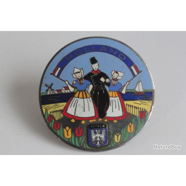 Insigne automobile �maill�e Plaque calandre Holland Arnhem Car Badge