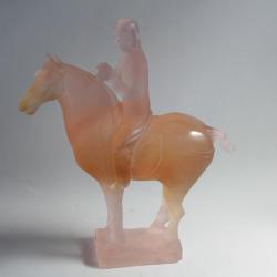 DAUM France Cavalière musicienne pâte de cristal