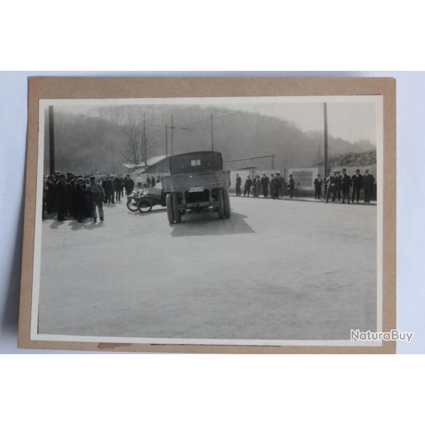 Photographie Accident automobile camion Police Canton Gen�ve Suisse