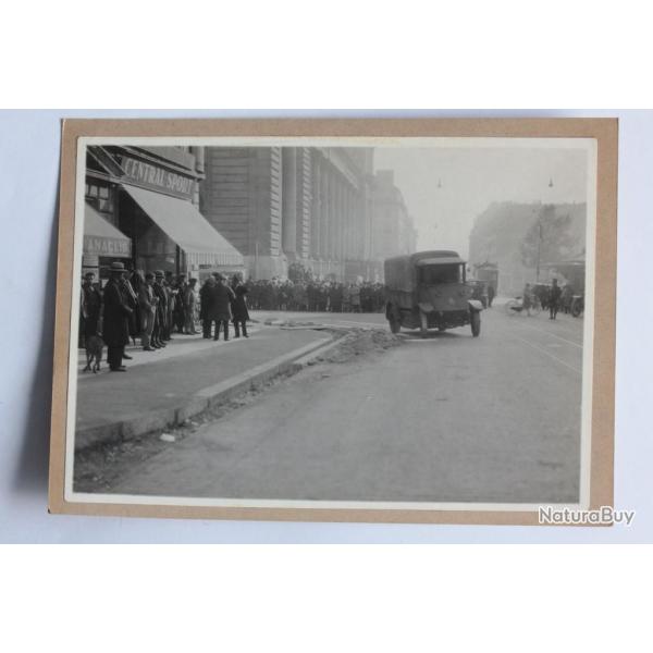 Photographie Accident automobile Rue du Mont Blanc Police Gen�ve Suisse