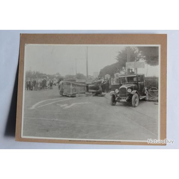 Photographie Accident automobile Police Canton Gen�ve Suisse
